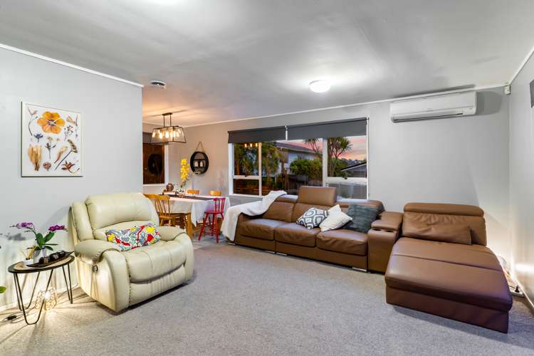 1/82a Captain Scott Road Glen Eden_5