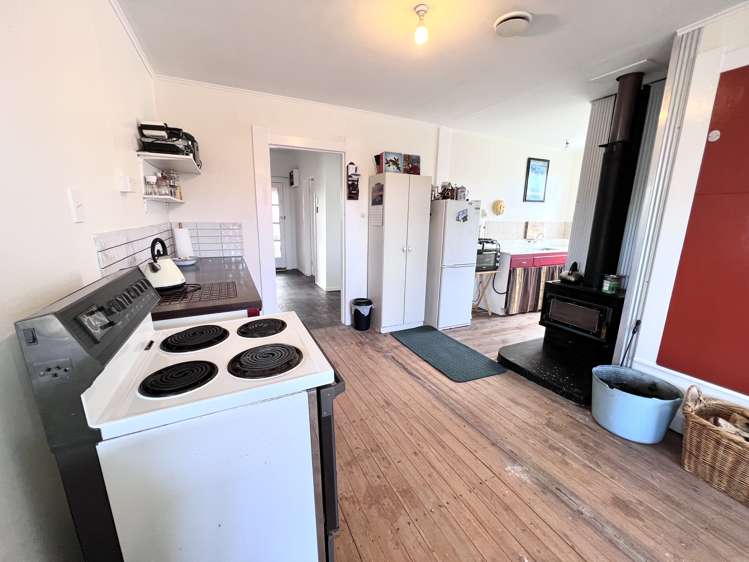 15 Rolleston Street Hokitika_3