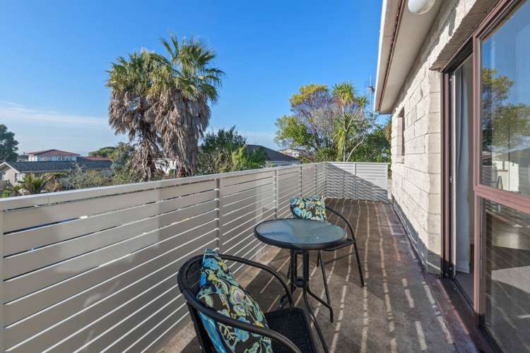 1/49 Sartors Avenue Browns Bay_3