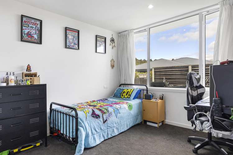 15 Magnolia Rise Waipahihi_18