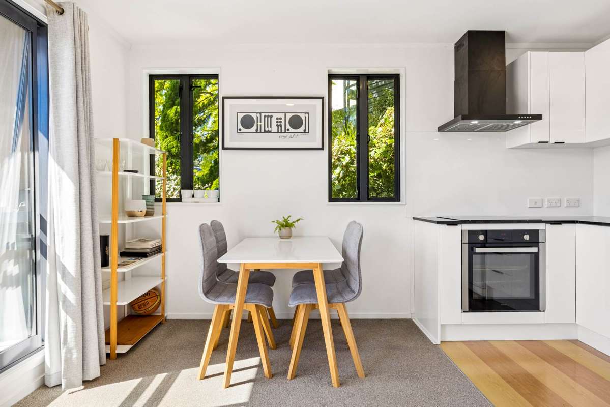 47/22 Normanby Road_2