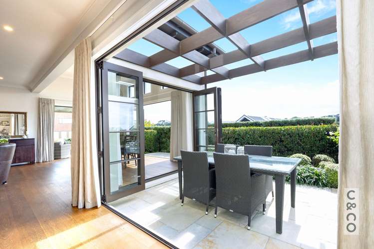 8 Tauwaka Crescent Riverhead_21