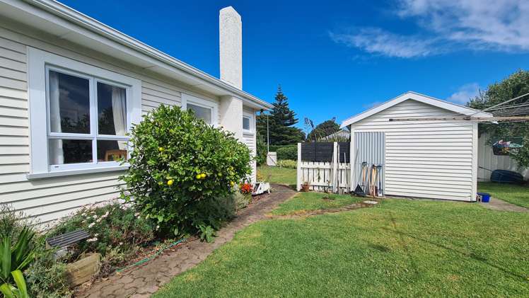 147 Tasman Street Opunake_17
