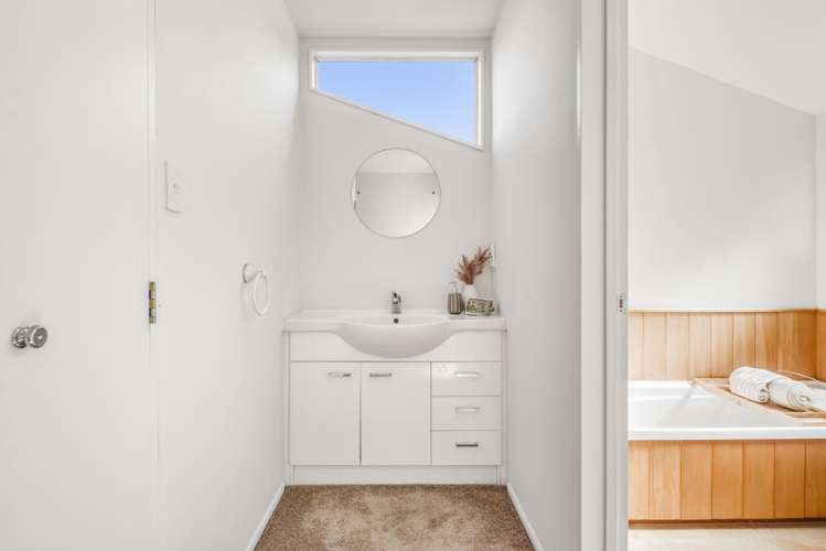 49 Swann Beach Road Stanmore Bay_17