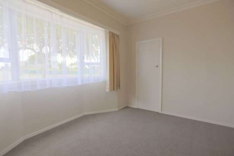 137 Riselaw Road Calton Hill_10