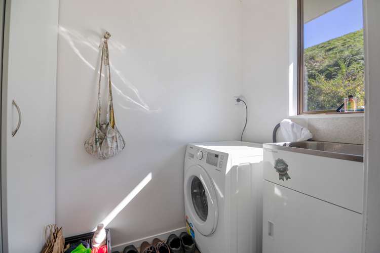 58 Emano Street Toi Toi_8