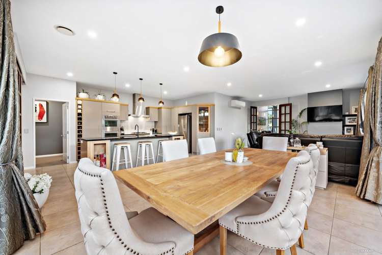 31 Pine Harbour Parade Beachlands_2