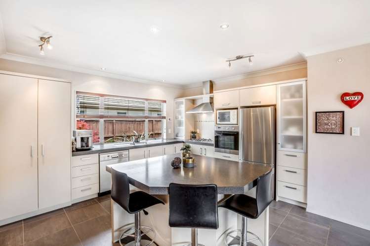 34 Stranraer Crescent Wattle Downs_9