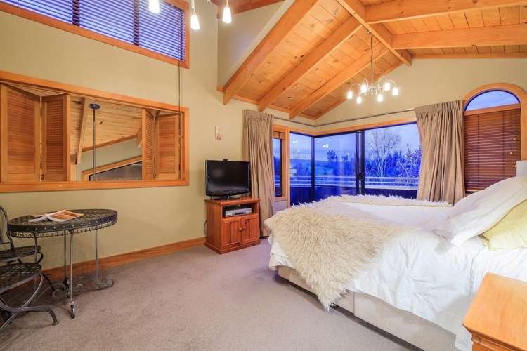 256 State Highway 16 Kumeu_15