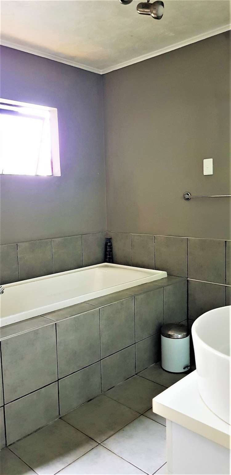 41a Ryan Crescent Greenmeadows_6