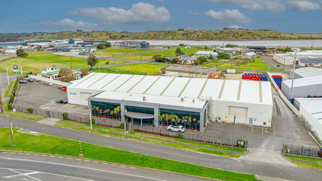 Buyers eye building in top industrial hub