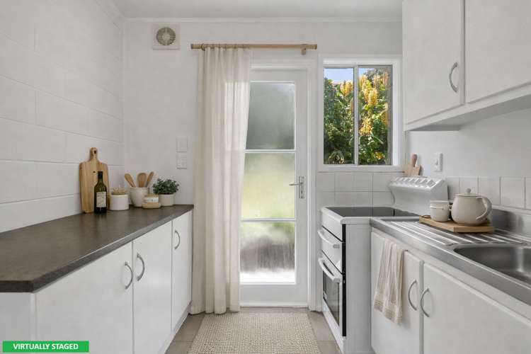 2/33 Grassways Avenue Pakuranga Heights_3