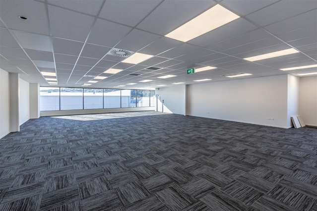 Unit 14, 987 Ferry Road Ferrymead_2