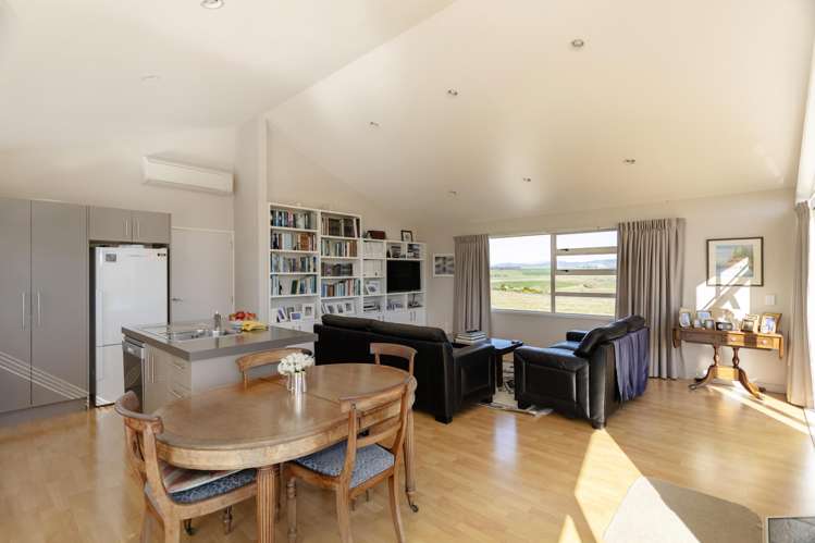 76 Fortification Road Kakanui_6