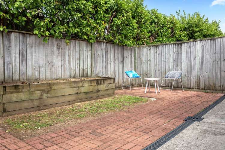 51 Agapanthus Place Flat Bush_15