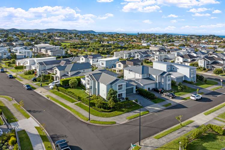 9 Symes Drive Red Beach_31