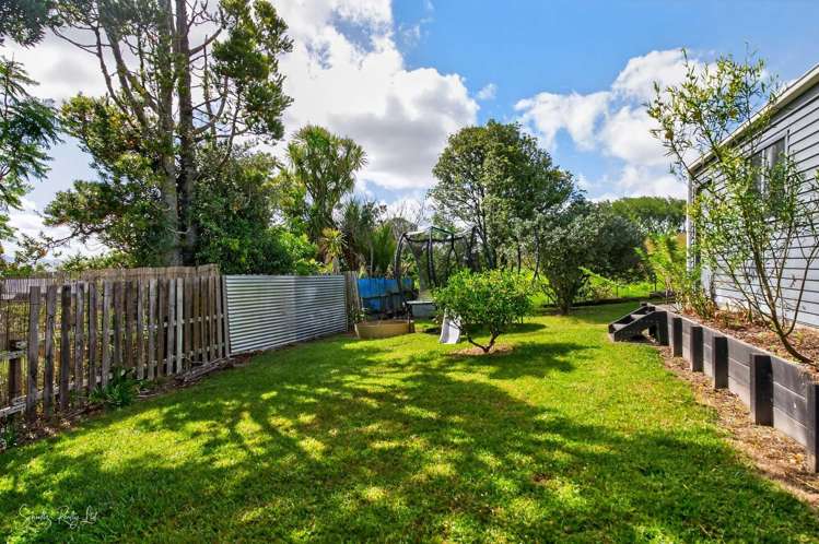 20 View Street Maungaturoto_24