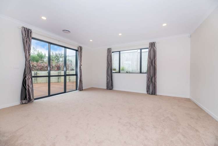 116 Pohutukawa Parade Riverhead_11