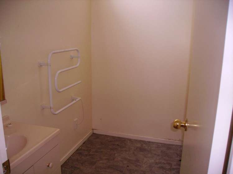 49 York Street Hamilton East_13