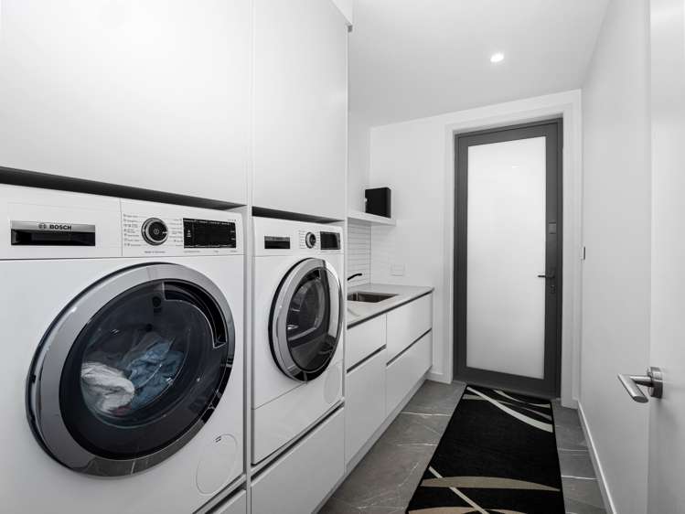 66 Oceanview Road Mount Maunganui_21