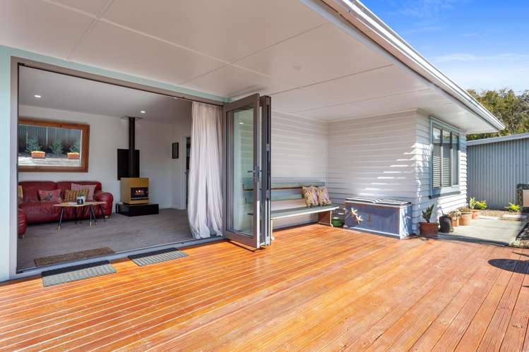 73 Dunns Avenue The Pines Beach_3