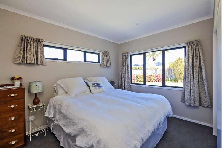 8 Waitaki Way Poraiti_10