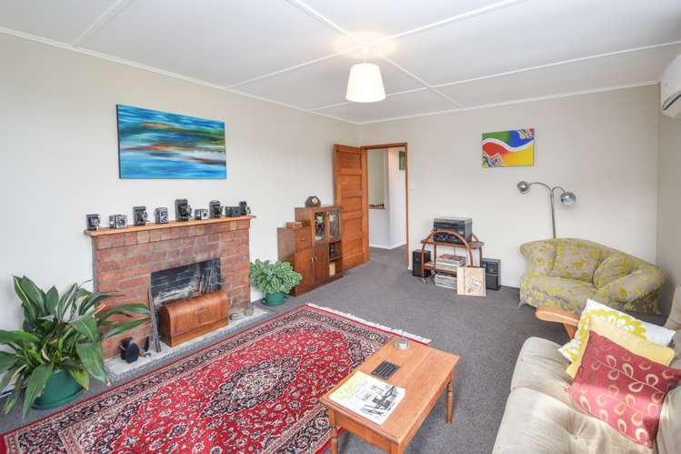 44 Columba Avenue Calton Hill_2