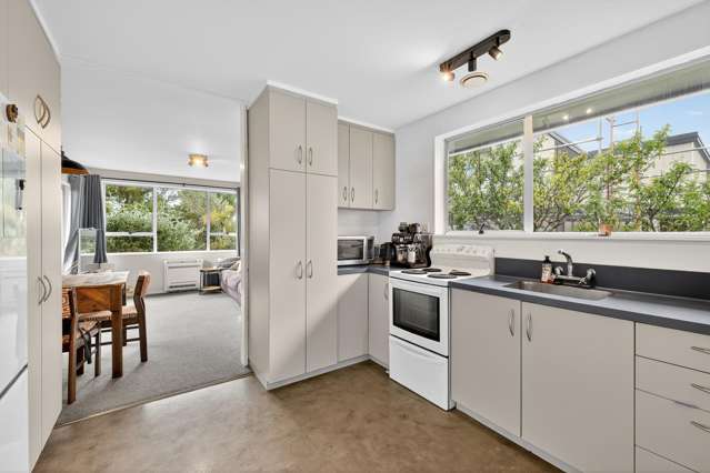 2/207 Estuary Road South New Brighton_2