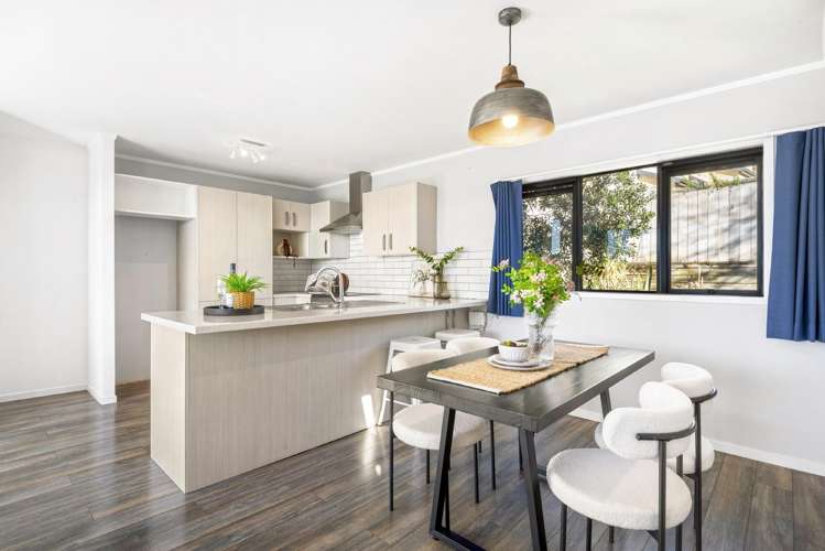 2/8 Flynn Street_5