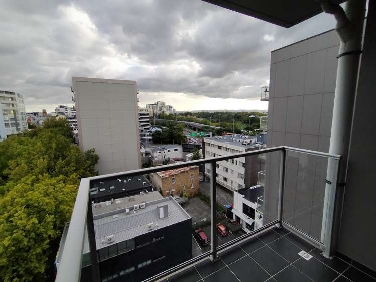 11m/113 Vincent Street Auckland Central_15