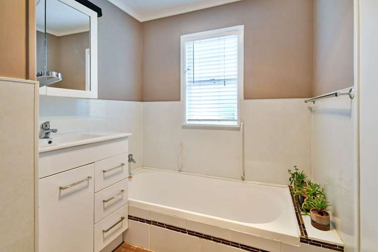 131 Sykes Road Manurewa_15