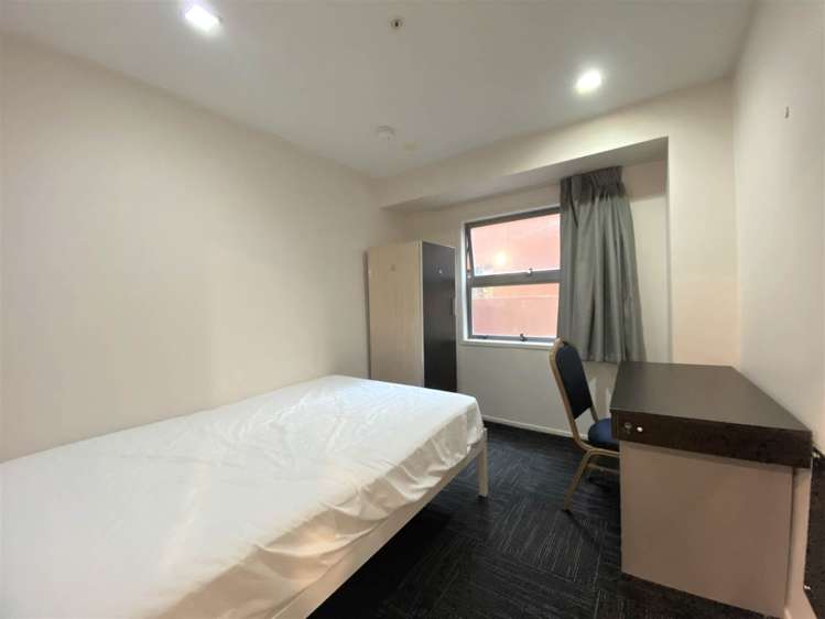 320/21 Whitaker Place Grafton_4