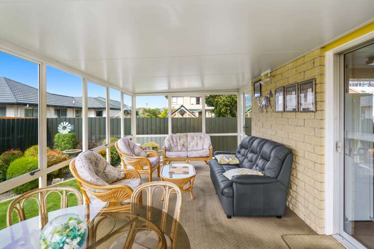 2/17 Nyoli Street Northcote_4