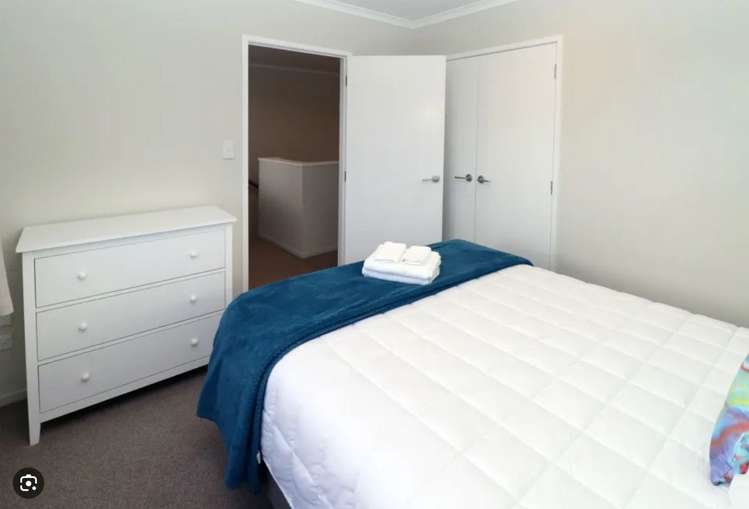 1/5 Jones Crescent Melville_12