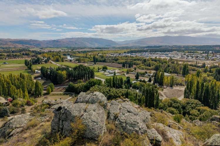 28 Lanes Road Bridge Hill_9