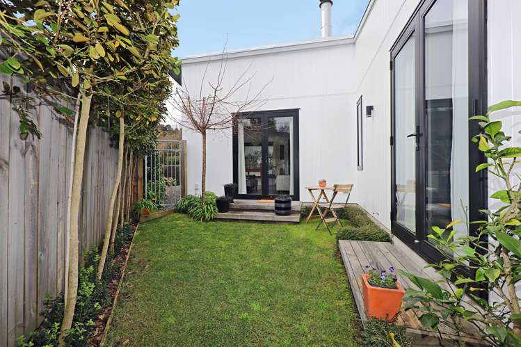 2 Toop Street Havelock North_15