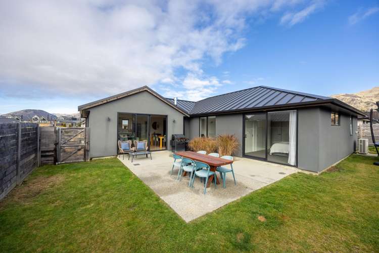 3 Peterculter Drive Wanaka_19