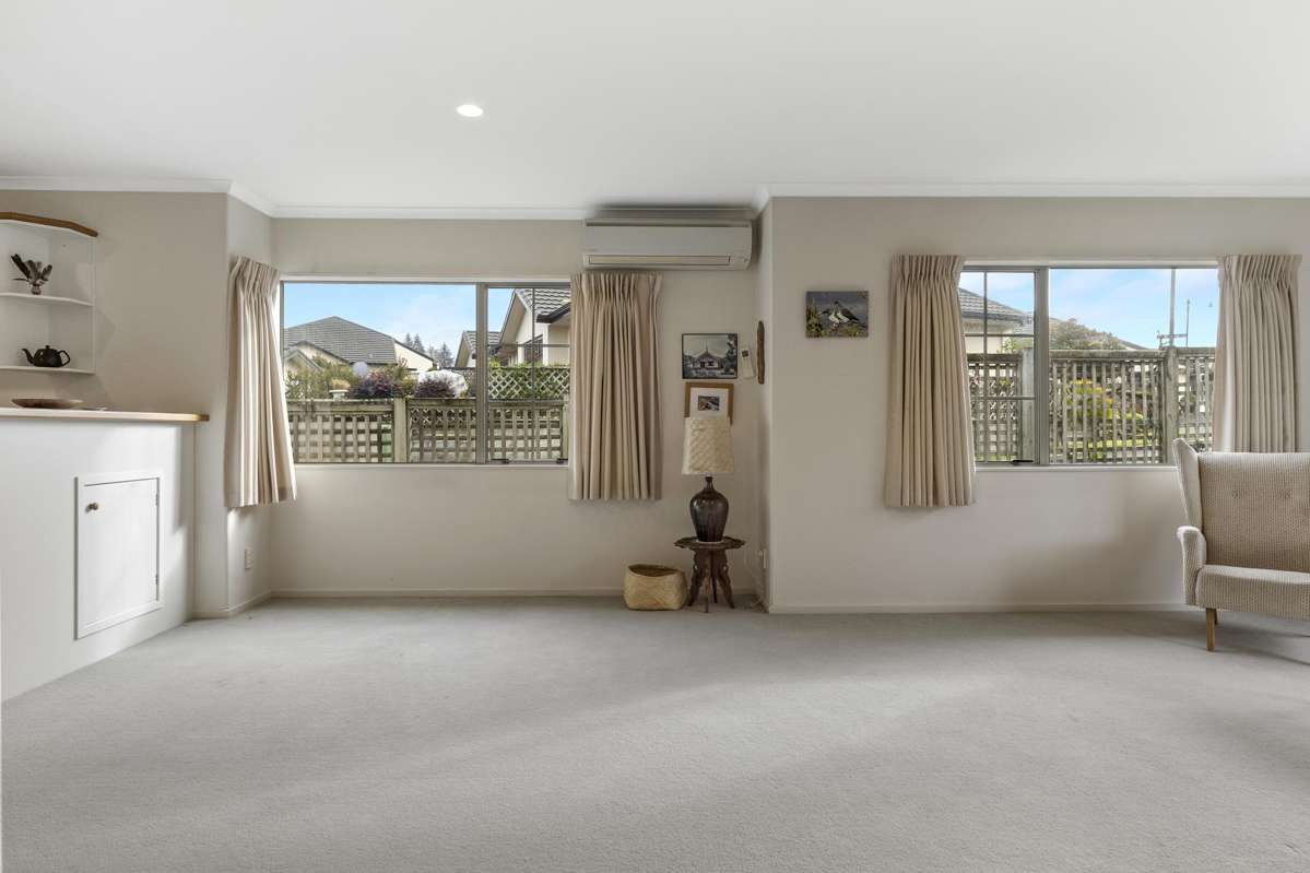 35 Lakeridge Close_4