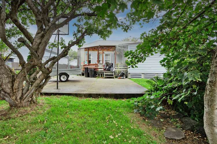 8 Centre Street Strathern_21