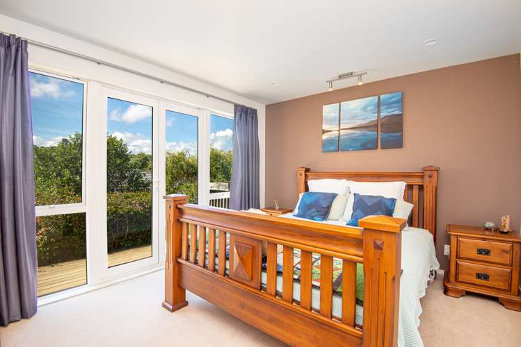 43 Tongariro Drive Aotea_11