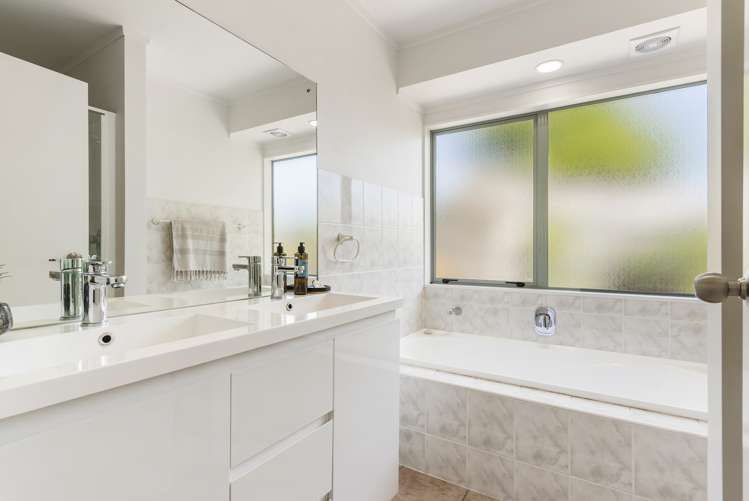 2/67 Andrew Road Howick_19