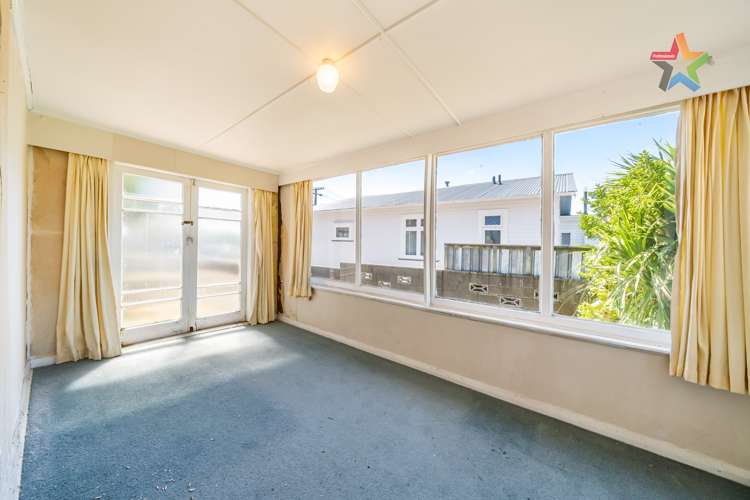 2 Byron Street Petone_7