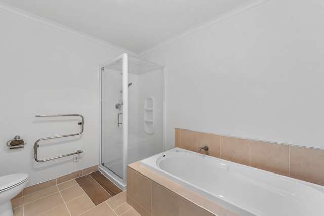 14d Kelvin Place Hamilton East_4