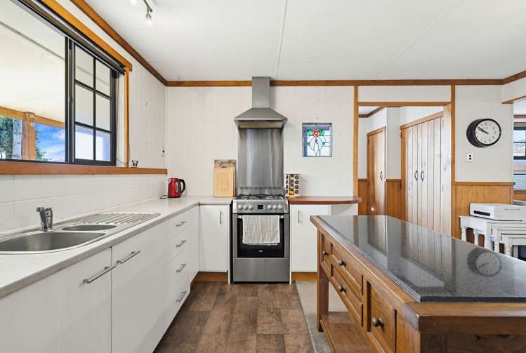 15 Wainui Street Koitiata_2