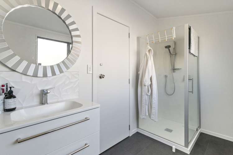 403 Harbour View Road Whangamata_18