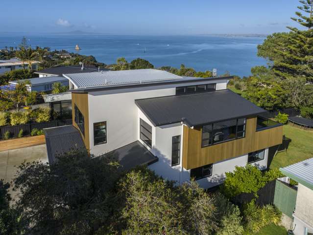 25 Roberts Road Matakatia_2