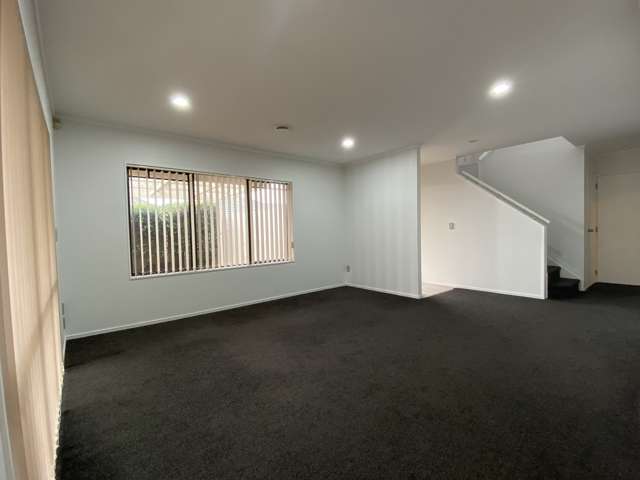 208 Botany Road Botany Downs_4