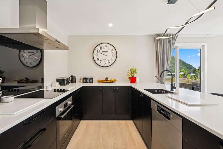 8 Lakefield Close Kingston_9