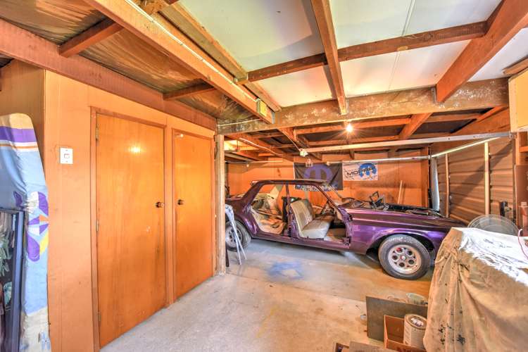 70 Walker Crescent Gore Surrounds_10