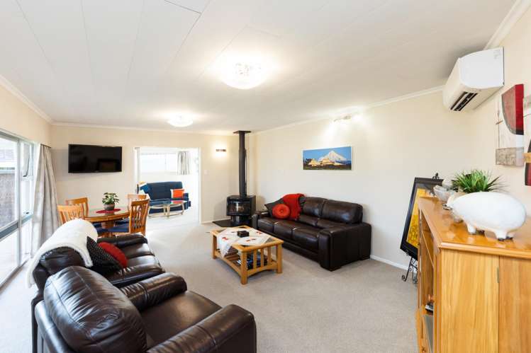 7 Te Punga Place Awapuni_9